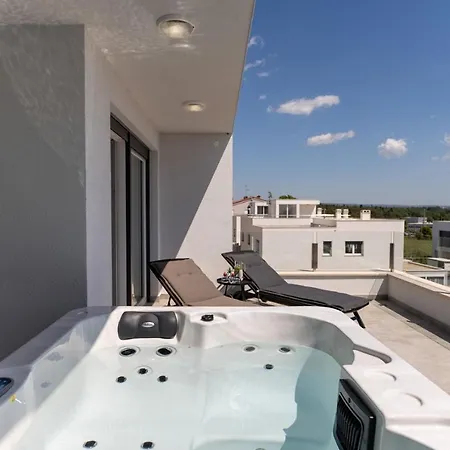 Premium Holiday House Mira